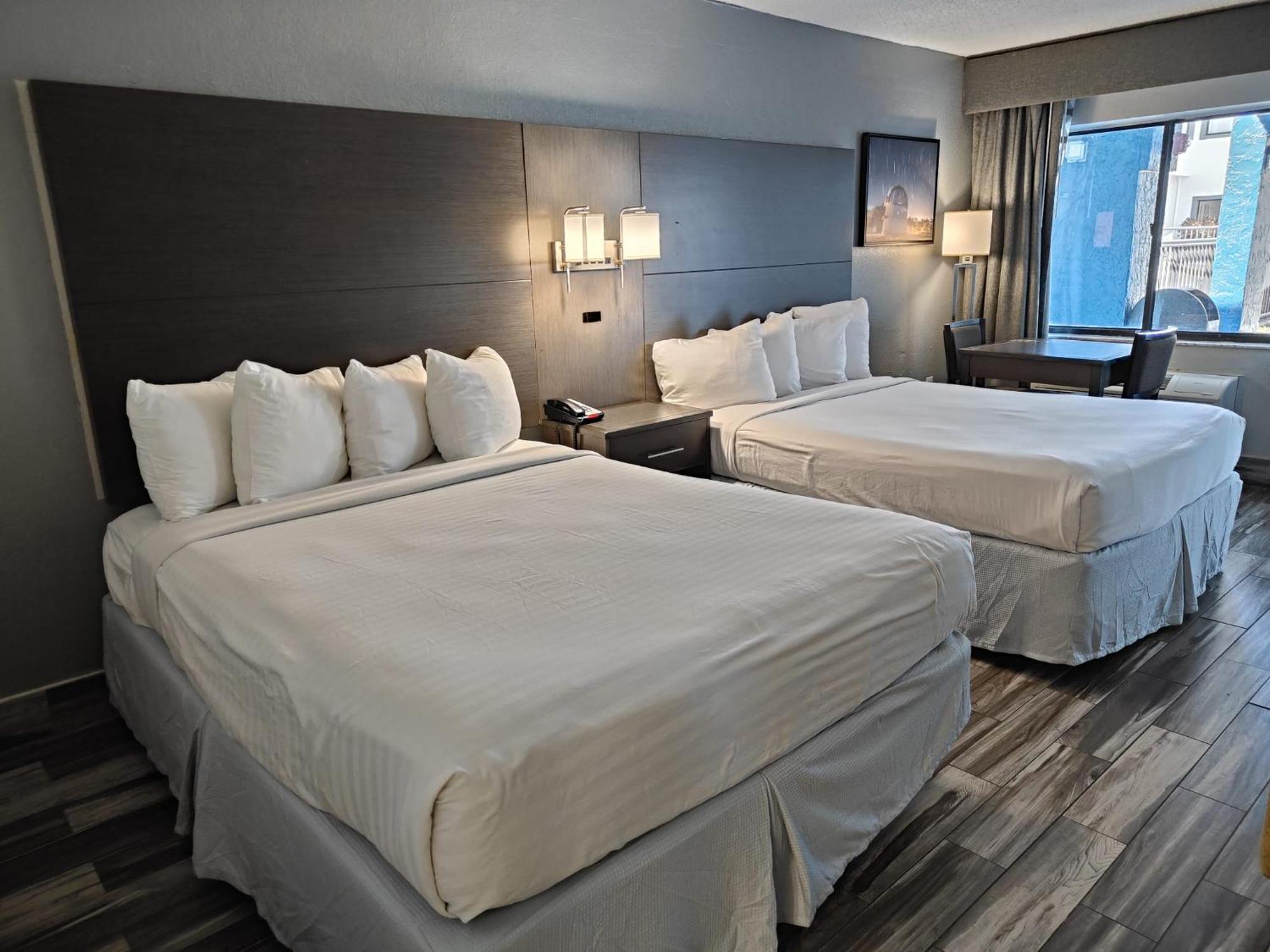 Baymont By Wyndham Orlando East Hotel Alafaya Eksteriør billede