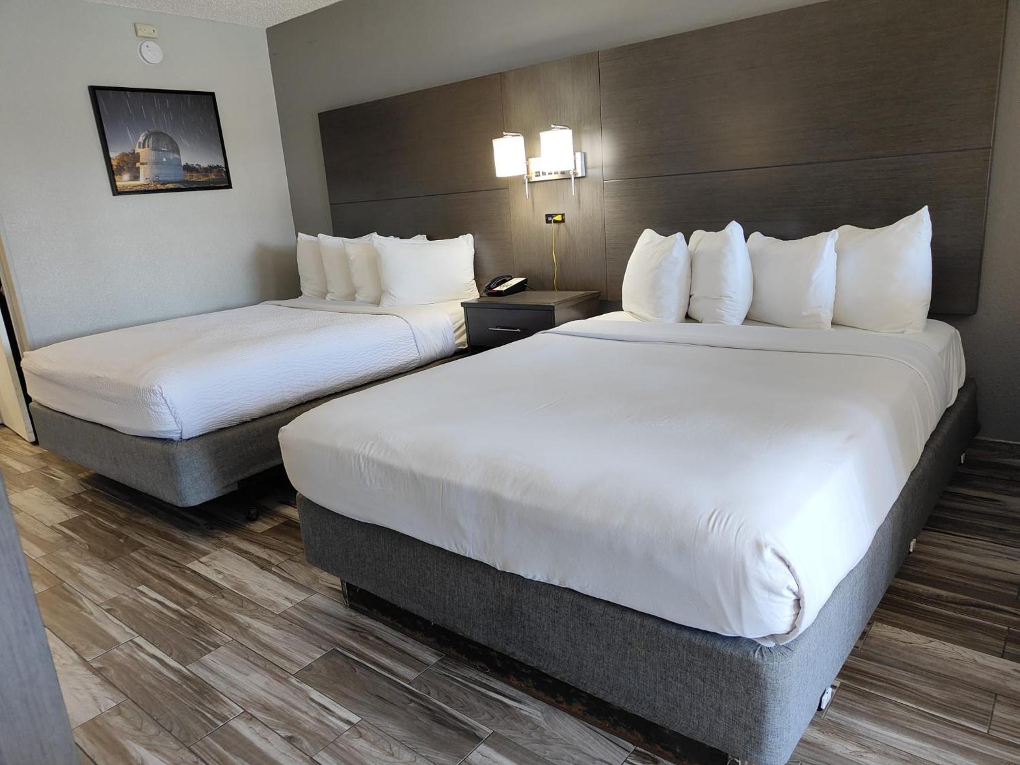 Baymont By Wyndham Orlando East Hotel Alafaya Eksteriør billede
