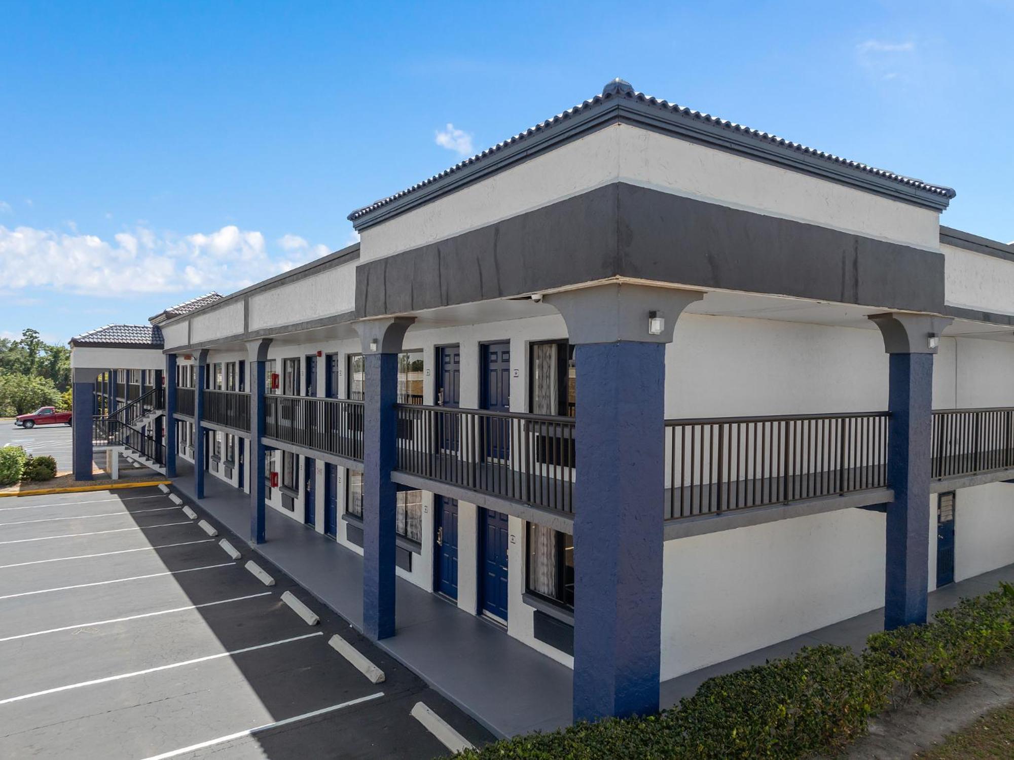 Baymont By Wyndham Orlando East Hotel Alafaya Eksteriør billede